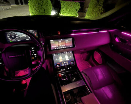 Білий Ленд Ровер Рендж Ровер Велар, об'ємом двигуна 2 л та пробігом 115 тис. км за 28800 $, фото 32 на Automoto.ua