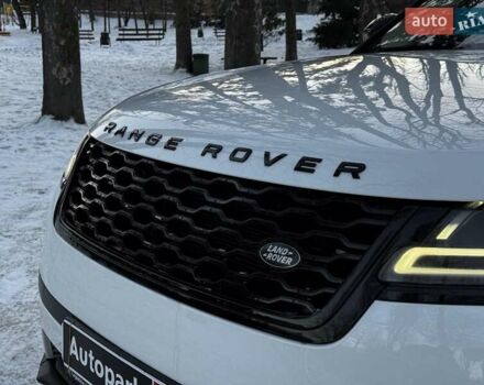 Білий Ленд Ровер Рендж Ровер Велар, об'ємом двигуна 2 л та пробігом 141 тис. км за 37690 $, фото 4 на Automoto.ua