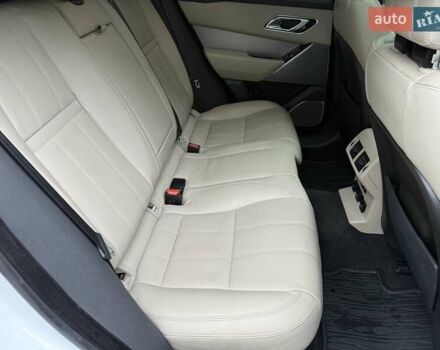 Белый Ленд Ровер Рендж Ровер Велар, объемом двигателя 3 л и пробегом 133 тыс. км за 39500 $, фото 30 на Automoto.ua