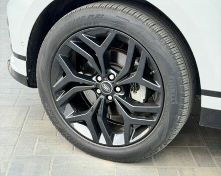 Білий Ленд Ровер Рендж Ровер Велар, об'ємом двигуна 2 л та пробігом 130 тис. км за 32200 $, фото 15 на Automoto.ua