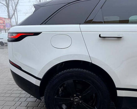 Білий Ленд Ровер Рендж Ровер Велар, об'ємом двигуна 2 л та пробігом 181 тис. км за 28500 $, фото 15 на Automoto.ua