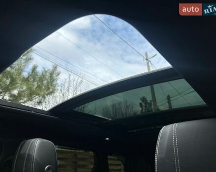 Білий Ленд Ровер Рендж Ровер Велар, об'ємом двигуна 2 л та пробігом 131 тис. км за 32000 $, фото 64 на Automoto.ua