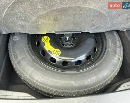 Білий Ленд Ровер Рендж Ровер Велар, об'ємом двигуна 2 л та пробігом 131 тис. км за 32000 $, фото 34 на Automoto.ua