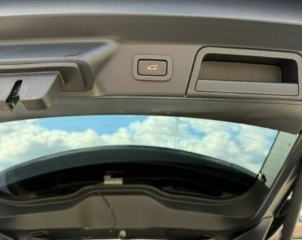 Білий Ленд Ровер Рендж Ровер Велар, об'ємом двигуна 2 л та пробігом 95 тис. км за 35800 $, фото 22 на Automoto.ua