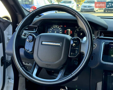 Белый Ленд Ровер Рендж Ровер Велар, объемом двигателя 2 л и пробегом 91 тыс. км за 34999 $, фото 39 на Automoto.ua