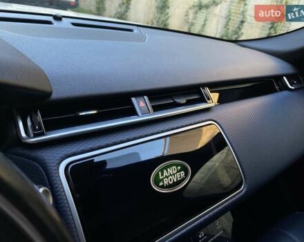 Белый Ленд Ровер Рендж Ровер Велар, объемом двигателя 2 л и пробегом 91 тыс. км за 34999 $, фото 47 на Automoto.ua