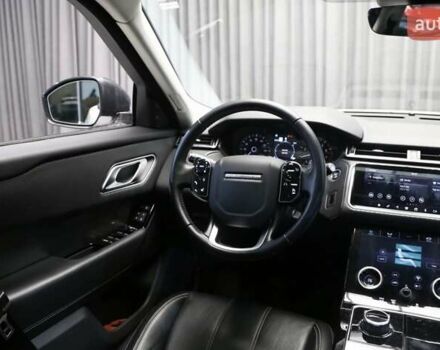 Белый Ленд Ровер Рендж Ровер Велар, объемом двигателя 2 л и пробегом 138 тыс. км за 39690 $, фото 26 на Automoto.ua
