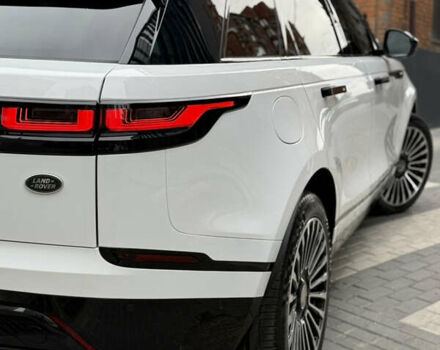 Белый Ленд Ровер Рендж Ровер Велар, объемом двигателя 3 л и пробегом 55 тыс. км за 39000 $, фото 6 на Automoto.ua