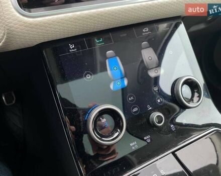 Белый Ленд Ровер Рендж Ровер Велар, объемом двигателя 3 л и пробегом 77 тыс. км за 34900 $, фото 19 на Automoto.ua