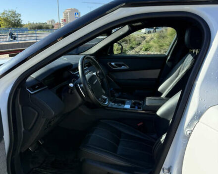 Белый Ленд Ровер Рендж Ровер Велар, объемом двигателя 3 л и пробегом 85 тыс. км за 40000 $, фото 10 на Automoto.ua