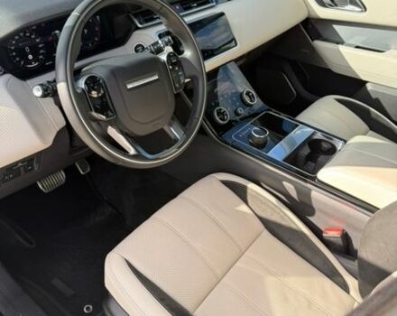 Білий Ленд Ровер Рендж Ровер Велар, об'ємом двигуна 2 л та пробігом 95 тис. км за 35800 $, фото 8 на Automoto.ua