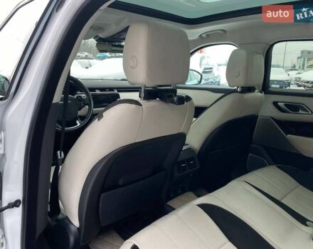 Белый Ленд Ровер Рендж Ровер Велар, объемом двигателя 3 л и пробегом 77 тыс. км за 34900 $, фото 24 на Automoto.ua