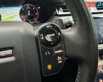 Белый Ленд Ровер Рендж Ровер Велар, объемом двигателя 3 л и пробегом 75 тыс. км за 42500 $, фото 50 на Automoto.ua