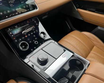 Білий Ленд Ровер Рендж Ровер Велар, об'ємом двигуна 2.99 л та пробігом 106 тис. км за 46500 $, фото 2 на Automoto.ua