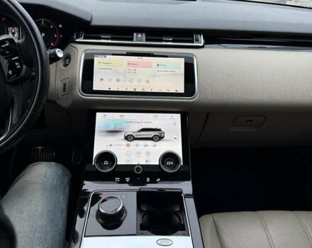 Білий Ленд Ровер Рендж Ровер Велар, об'ємом двигуна 2 л та пробігом 66 тис. км за 31000 $, фото 14 на Automoto.ua