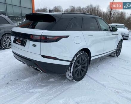 Белый Ленд Ровер Рендж Ровер Велар, объемом двигателя 3 л и пробегом 77 тыс. км за 34900 $, фото 6 на Automoto.ua