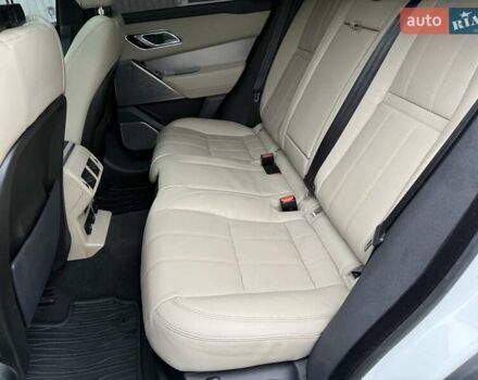 Белый Ленд Ровер Рендж Ровер Велар, объемом двигателя 3 л и пробегом 133 тыс. км за 39500 $, фото 35 на Automoto.ua