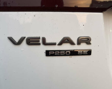 Білий Ленд Ровер Рендж Ровер Велар, об'ємом двигуна 2 л та пробігом 150 тис. км за 29900 $, фото 41 на Automoto.ua