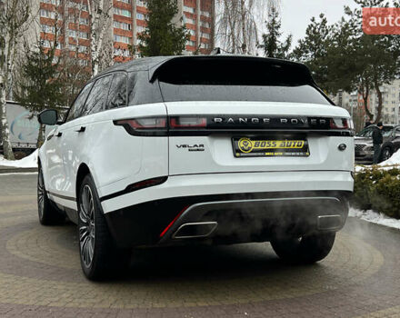Белый Ленд Ровер Рендж Ровер Велар, объемом двигателя 3 л и пробегом 60 тыс. км за 33900 $, фото 4 на Automoto.ua