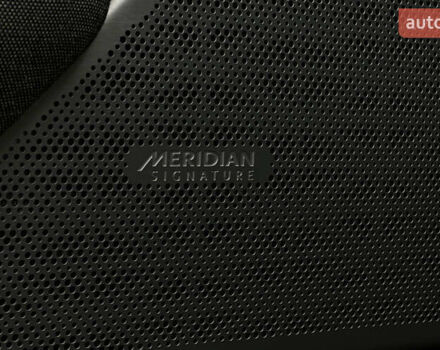 Белый Ленд Ровер Рендж Ровер Велар, объемом двигателя 3 л и пробегом 60 тыс. км за 33900 $, фото 23 на Automoto.ua