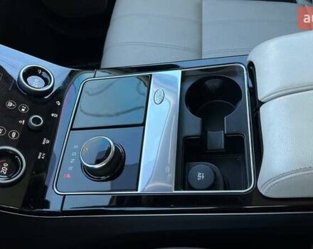 Білий Ленд Ровер Рендж Ровер Велар, об'ємом двигуна 3 л та пробігом 76 тис. км за 35999 $, фото 19 на Automoto.ua