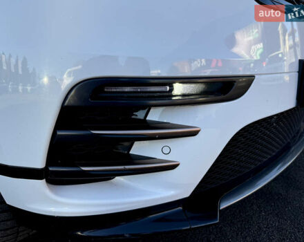 Белый Ленд Ровер Рендж Ровер Велар, объемом двигателя 2 л и пробегом 91 тыс. км за 34999 $, фото 12 на Automoto.ua