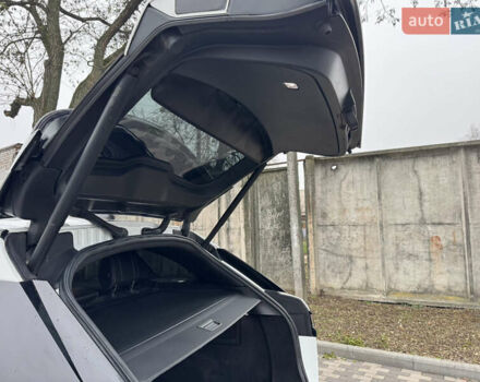 Білий Ленд Ровер Рендж Ровер Велар, об'ємом двигуна 2 л та пробігом 150 тис. км за 29900 $, фото 44 на Automoto.ua