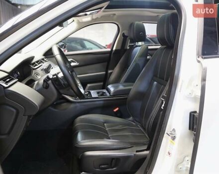 Білий Ленд Ровер Рендж Ровер Велар, об'ємом двигуна 2 л та пробігом 138 тис. км за 41900 $, фото 8 на Automoto.ua