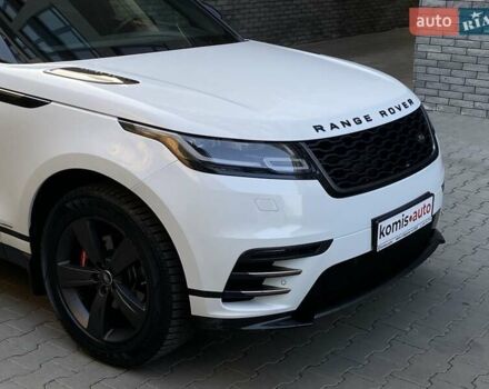 Белый Ленд Ровер Рендж Ровер Велар, объемом двигателя 2 л и пробегом 91 тыс. км за 34999 $, фото 7 на Automoto.ua