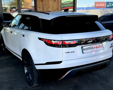 Белый Ленд Ровер Рендж Ровер Велар, объемом двигателя 2 л и пробегом 91 тыс. км за 34999 $, фото 26 на Automoto.ua
