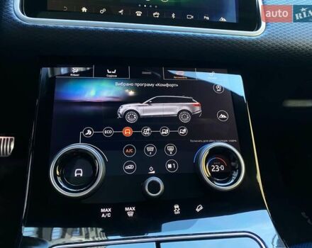 Белый Ленд Ровер Рендж Ровер Велар, объемом двигателя 2 л и пробегом 91 тыс. км за 34999 $, фото 58 на Automoto.ua
