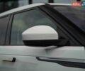 Белый Ленд Ровер Рендж Ровер Велар, объемом двигателя 2 л и пробегом 136 тыс. км за 37900 $, фото 7 на Automoto.ua