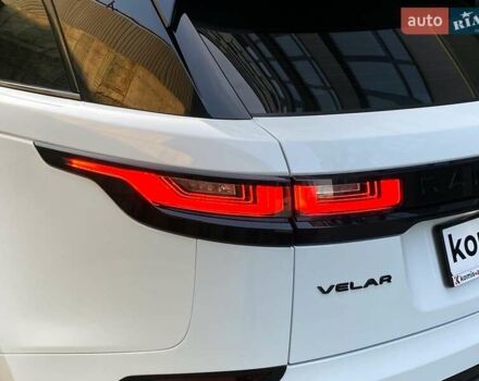 Белый Ленд Ровер Рендж Ровер Велар, объемом двигателя 2 л и пробегом 91 тыс. км за 34999 $, фото 16 на Automoto.ua
