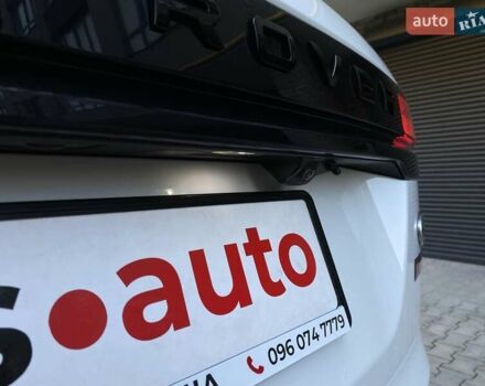 Белый Ленд Ровер Рендж Ровер Велар, объемом двигателя 2 л и пробегом 91 тыс. км за 34999 $, фото 52 на Automoto.ua