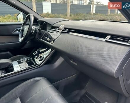 Білий Ленд Ровер Рендж Ровер Велар, об'ємом двигуна 2 л та пробігом 131 тис. км за 32000 $, фото 51 на Automoto.ua