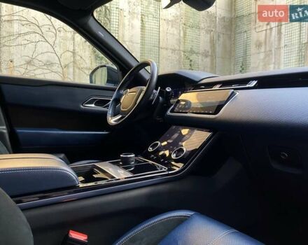 Белый Ленд Ровер Рендж Ровер Велар, объемом двигателя 2 л и пробегом 91 тыс. км за 34999 $, фото 75 на Automoto.ua