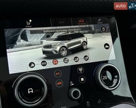 Белый Ленд Ровер Рендж Ровер Велар, объемом двигателя 2 л и пробегом 127 тыс. км за 27900 $, фото 19 на Automoto.ua