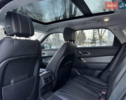 Білий Ленд Ровер Рендж Ровер Велар, об'ємом двигуна 2 л та пробігом 141 тис. км за 37690 $, фото 27 на Automoto.ua