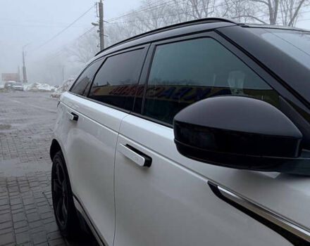 Білий Ленд Ровер Рендж Ровер Велар, об'ємом двигуна 2 л та пробігом 181 тис. км за 28500 $, фото 7 на Automoto.ua