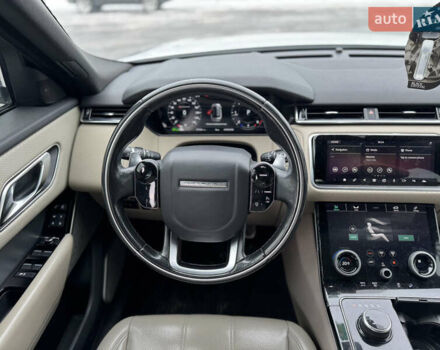 Білий Ленд Ровер Рендж Ровер Велар, об'ємом двигуна 2 л та пробігом 124 тис. км за 30499 $, фото 19 на Automoto.ua