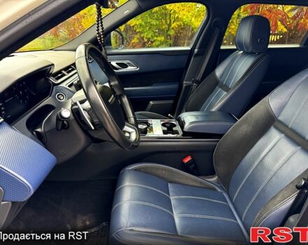 Белый Ленд Ровер Рендж Ровер Велар, объемом двигателя 2 л и пробегом 150 тыс. км за 31000 $, фото 10 на Automoto.ua