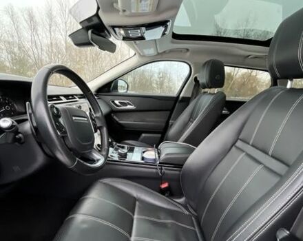 Белый Ленд Ровер Рендж Ровер Велар, объемом двигателя 2 л и пробегом 139 тыс. км за 32300 $, фото 19 на Automoto.ua