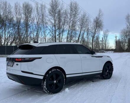 Белый Ленд Ровер Рендж Ровер Велар, объемом двигателя 2 л и пробегом 138 тыс. км за 39690 $, фото 7 на Automoto.ua