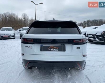 Белый Ленд Ровер Рендж Ровер Велар, объемом двигателя 3 л и пробегом 77 тыс. км за 34900 $, фото 5 на Automoto.ua