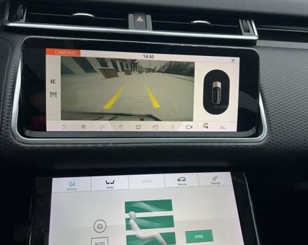 Белый Ленд Ровер Рендж Ровер Велар, объемом двигателя 2 л и пробегом 138 тыс. км за 39690 $, фото 43 на Automoto.ua