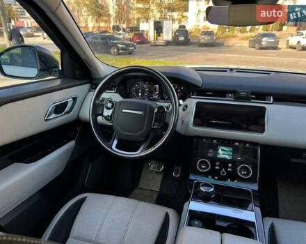 Білий Ленд Ровер Рендж Ровер Велар, об'ємом двигуна 3 л та пробігом 76 тис. км за 35999 $, фото 37 на Automoto.ua