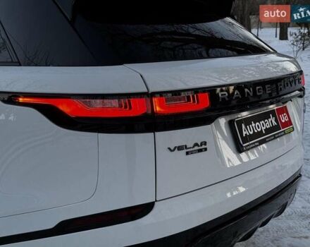Білий Ленд Ровер Рендж Ровер Велар, об'ємом двигуна 2 л та пробігом 141 тис. км за 37690 $, фото 32 на Automoto.ua