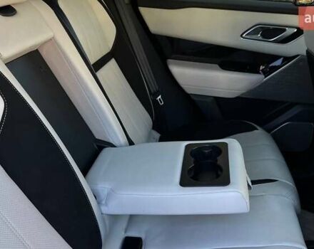 Білий Ленд Ровер Рендж Ровер Велар, об'ємом двигуна 3 л та пробігом 76 тис. км за 35999 $, фото 43 на Automoto.ua