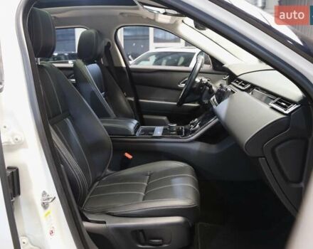 Білий Ленд Ровер Рендж Ровер Велар, об'ємом двигуна 2 л та пробігом 138 тис. км за 41900 $, фото 11 на Automoto.ua