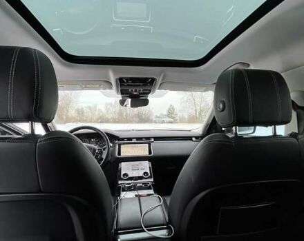 Белый Ленд Ровер Рендж Ровер Велар, объемом двигателя 2 л и пробегом 138 тыс. км за 39690 $, фото 32 на Automoto.ua